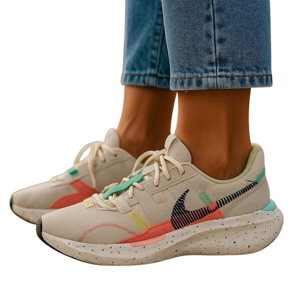 Nike Crater Impact Run Shoe Womens 8 White Green Sporty Sturdy I.9.3 Lightweight - Picture 2 of 15